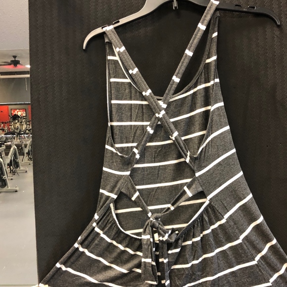 Off the coast maxi dress from Vici - Picture 4 of 5